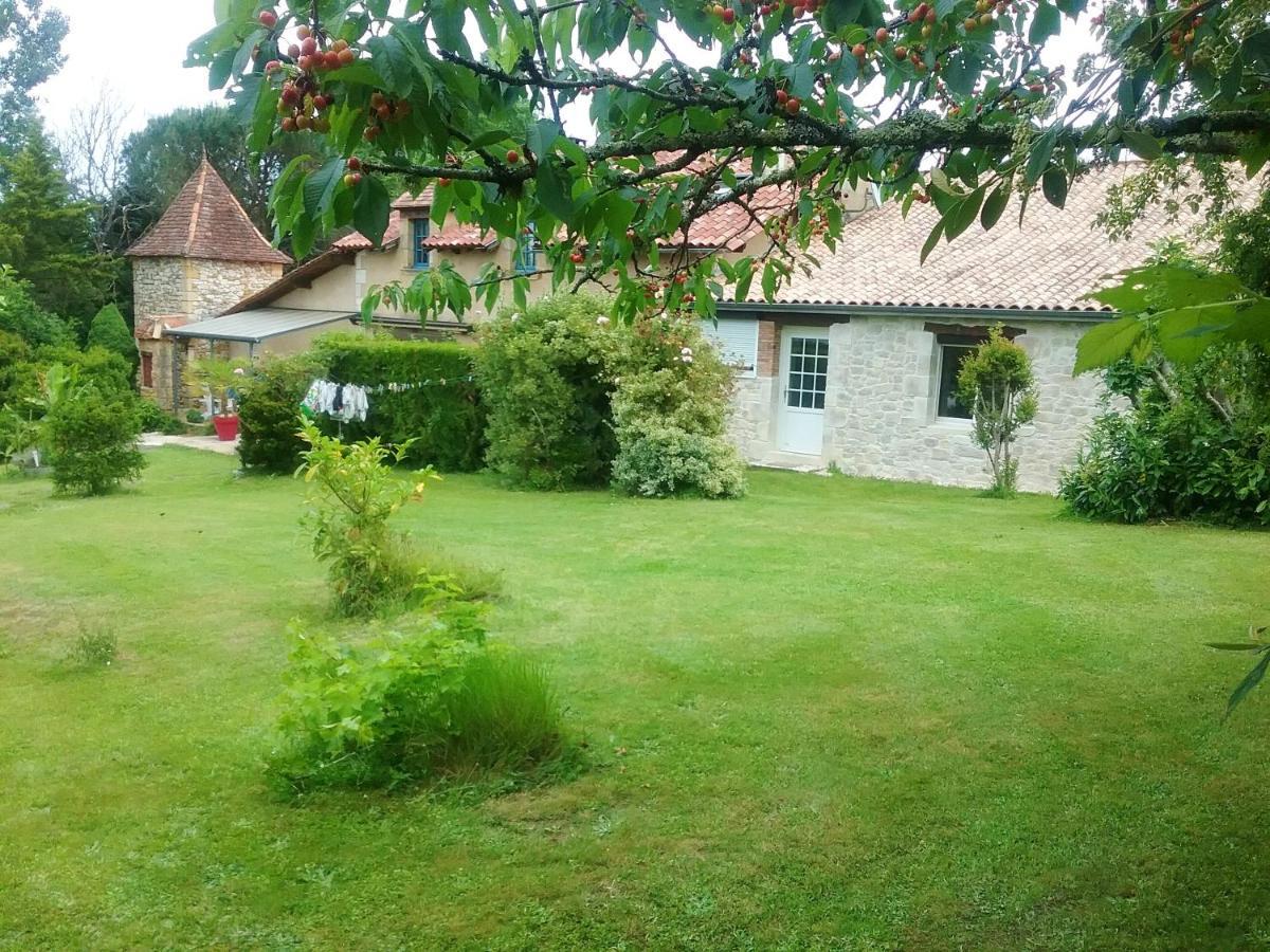Villa Charmante A Bosset Avec Piscine Partagee ภายนอก รูปภาพ