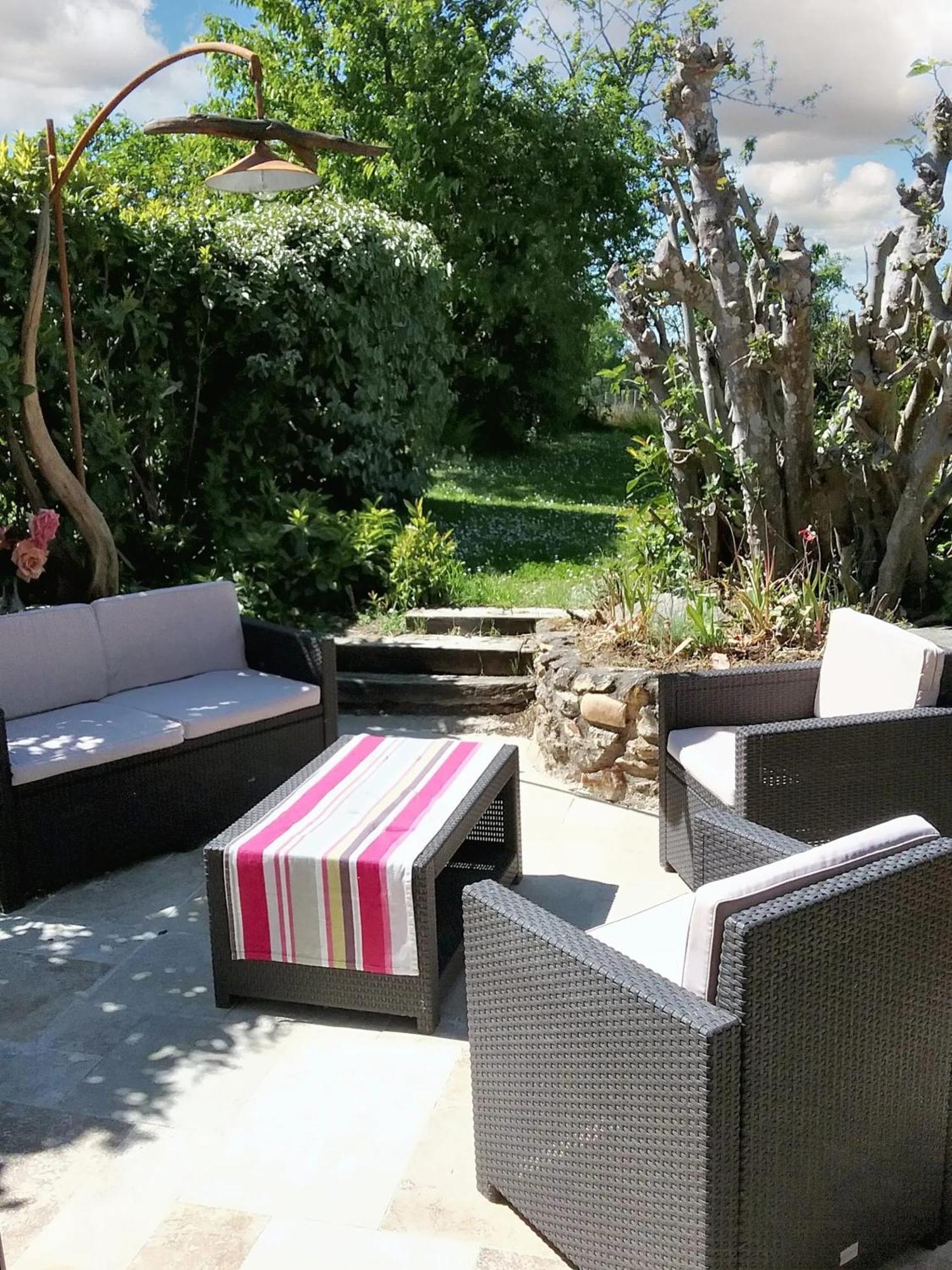 Villa Charmante A Bosset Avec Piscine Partagee ภายนอก รูปภาพ