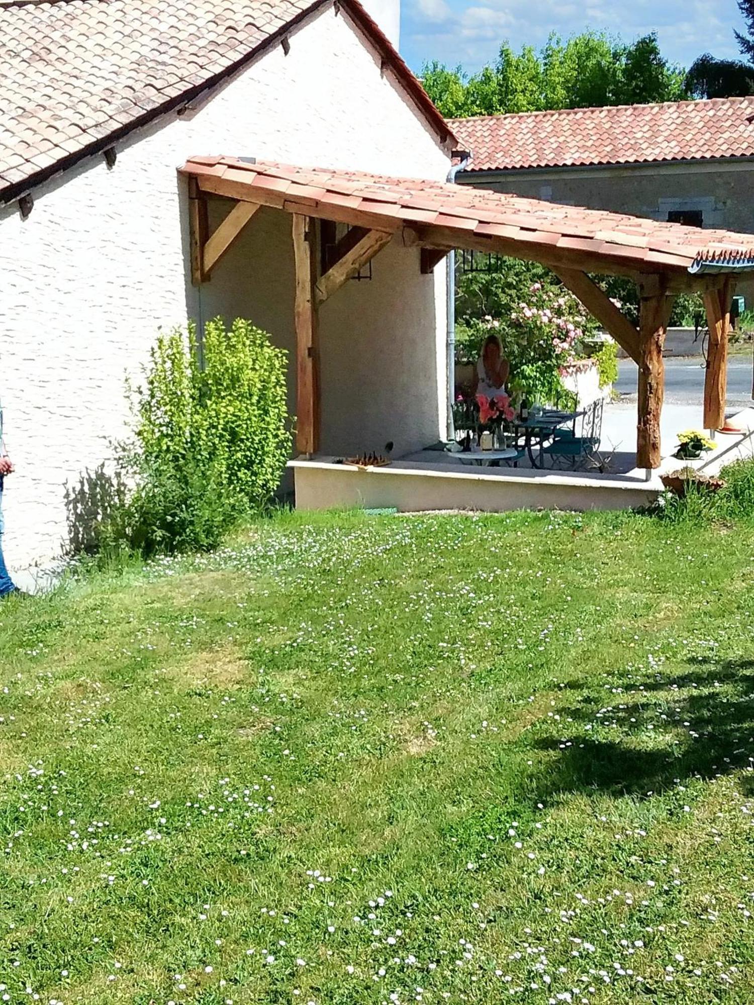 Villa Charmante A Bosset Avec Piscine Partagee ภายนอก รูปภาพ