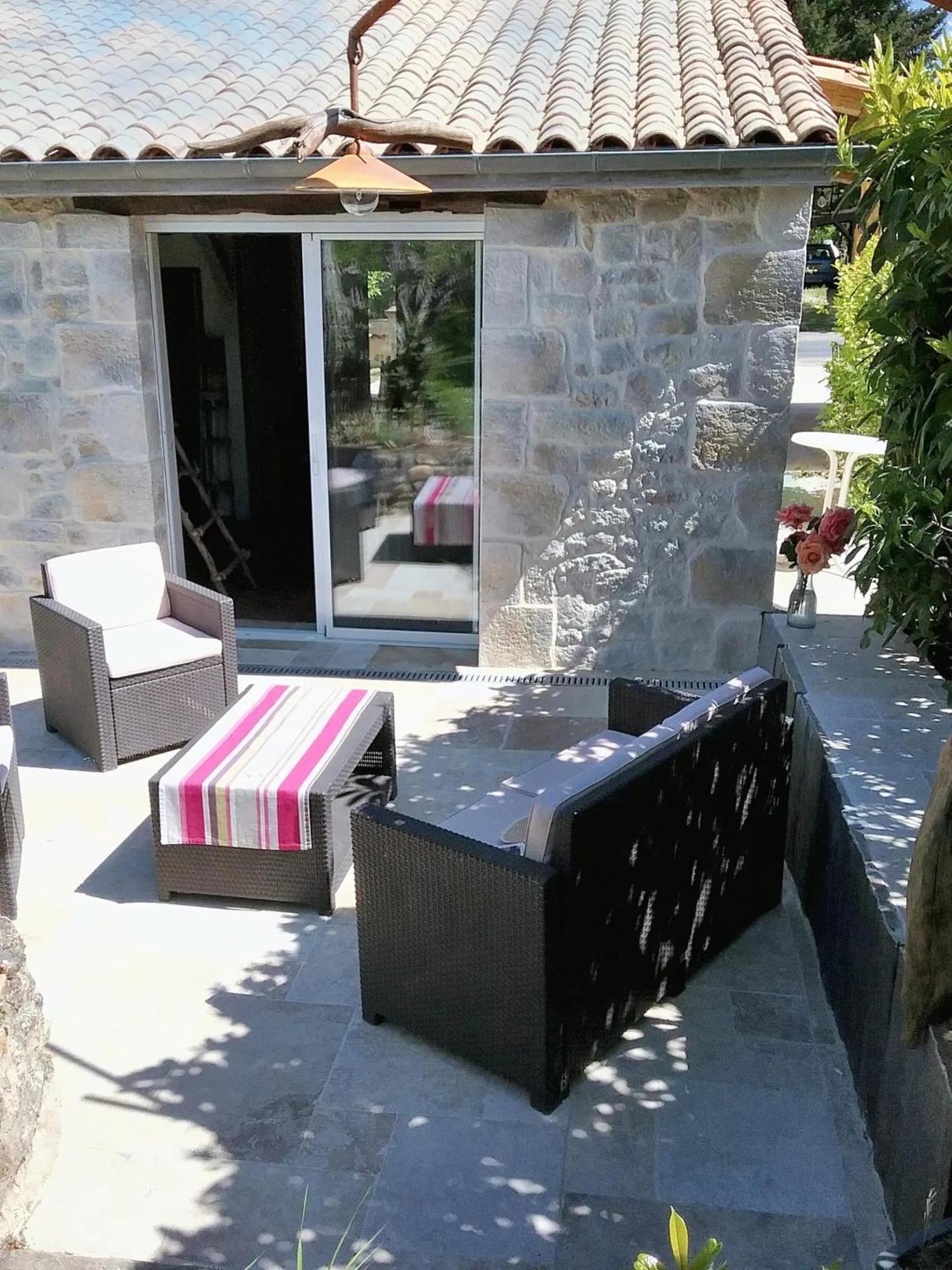 Villa Charmante A Bosset Avec Piscine Partagee ภายนอก รูปภาพ