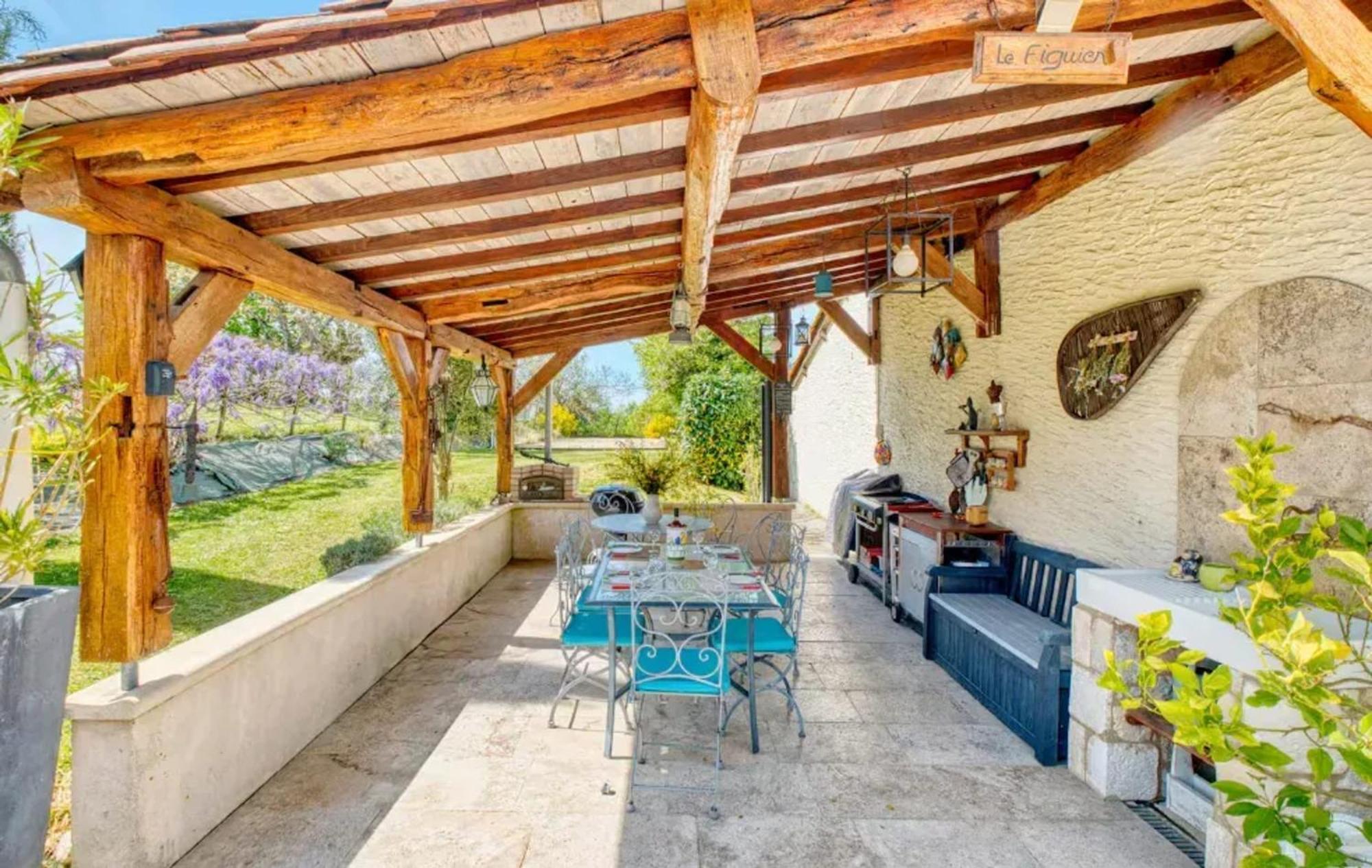 Villa Charmante A Bosset Avec Piscine Partagee ภายนอก รูปภาพ
